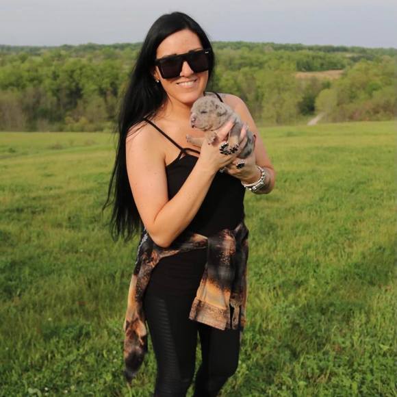 Meet your Posher, Heather - Picture 1 of 1